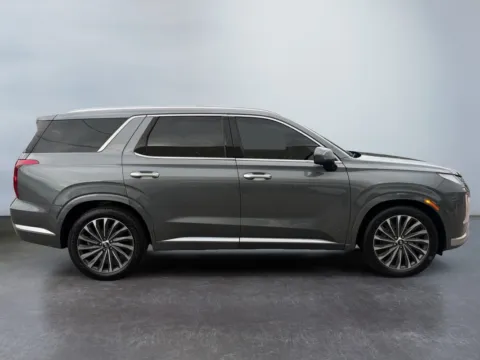 More photos of 2023 Hyundai Palisade Calligraphy at Grace Auto Group, PA
