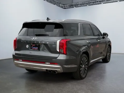 More photos of 2023 Hyundai Palisade Calligraphy at Grace Auto Group, PA