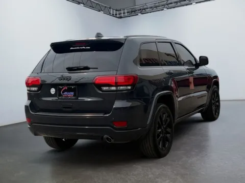 More photos of 2018 Jeep Grand Cherokee Altitude 4x2 at Grace Auto Group, PA