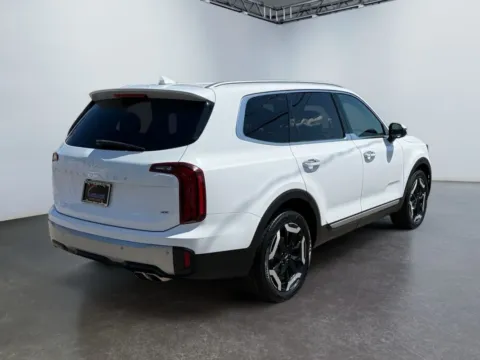 More photos of 2023 Kia Telluride S at Grace Auto Group, PA