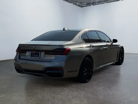 More photos of 2021 BMW 750i xDrive at Grace Auto Group, PA