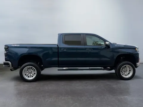 More photos of 2021 Chevrolet Silverado 1500 4WD Crew Cab Standard Bed LT at Grace Auto Group, PA