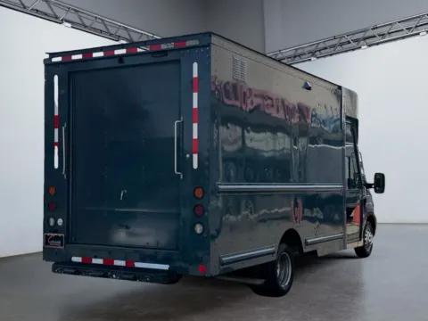 More photos of 2021 Ford Transit 350 HD Cutaway at Grace Auto Group, PA