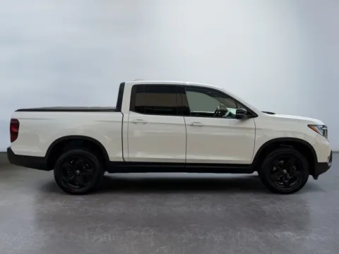More photos of 2022 Honda Ridgeline Black Edition at Grace Auto Group, PA