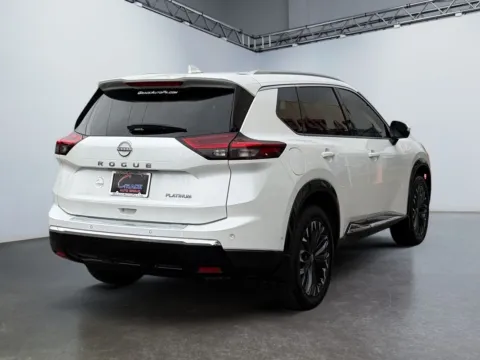 More photos of 2024 Nissan Rogue Platinum FWD at Grace Auto Group, PA
