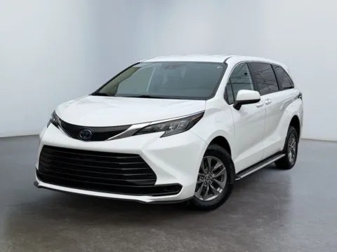 Photos of 2025 Toyota Sienna LE for sale in Morrisville, PA at Grace Auto Group