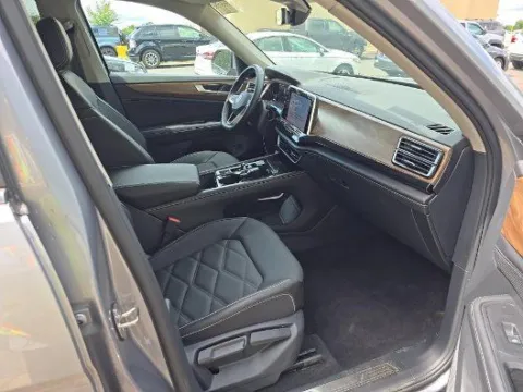 Another view of 2025 Volkswagen Atlas 2.0T SE w/Technology for sale in Morrisville, PA at Grace Auto Group