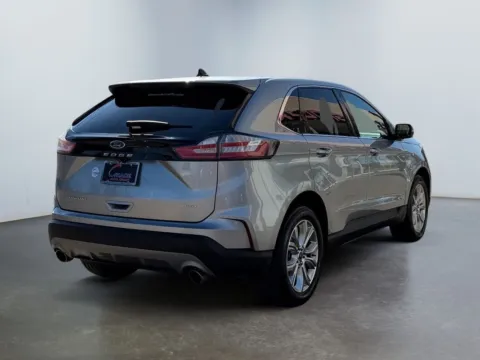 More photos of 2022 Ford Edge Titanium at Grace Auto Group, PA