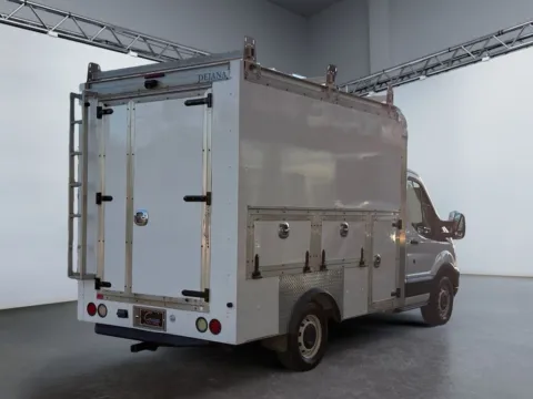 More photos of 2019 Ford Transit 250 Cutaway at Grace Auto Group, PA