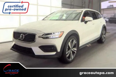 White 2025 Volvo V60 Cross Country Plus, B5 AWD Gas (mild hybrid) for sale in Morrisville, PA