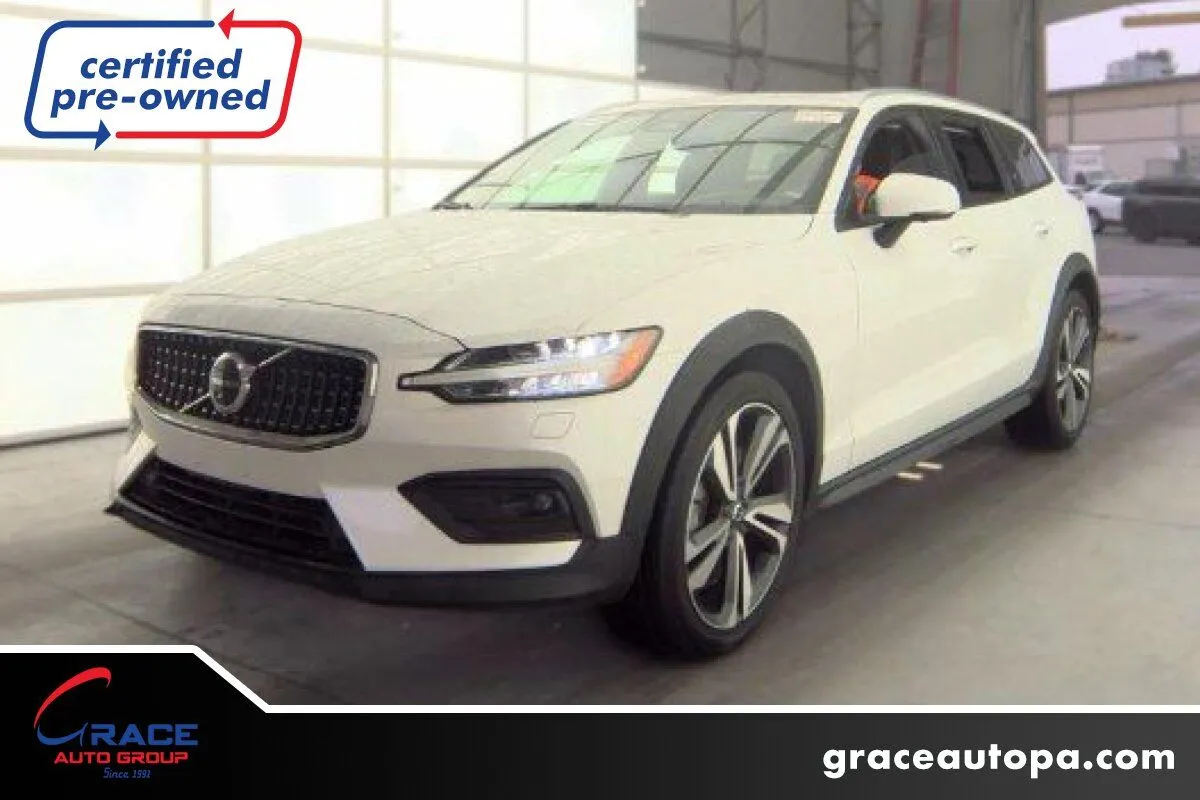White 2025 Volvo V60 Cross Country Plus, B5 AWD Gas (mild hybrid) for sale in Morrisville, PA