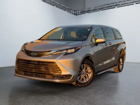 Silver 2025 Toyota Sienna Hybrid LE for sale in Morrisville, PA