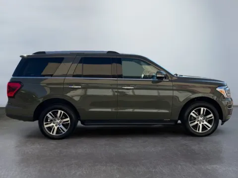 More photos of 2024 Ford Expedition Limited at Grace Auto Group, PA