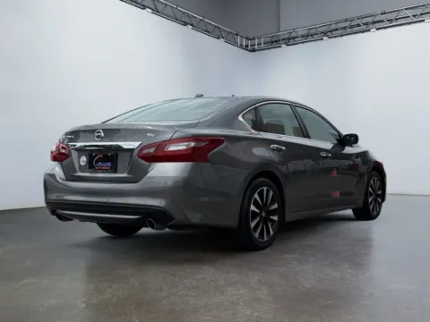 More photos of 2018 Nissan Altima 2.5 SV at Grace Auto Group, PA