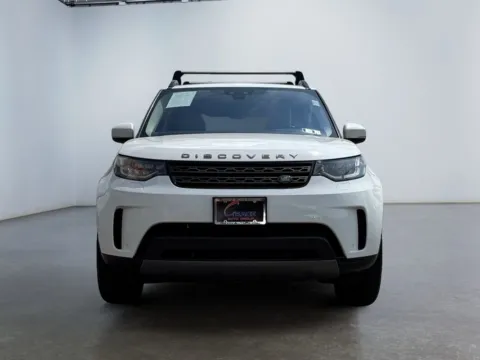 Photos of 2019 Land Rover Discovery SE for sale in Morrisville, PA at Grace Auto Group
