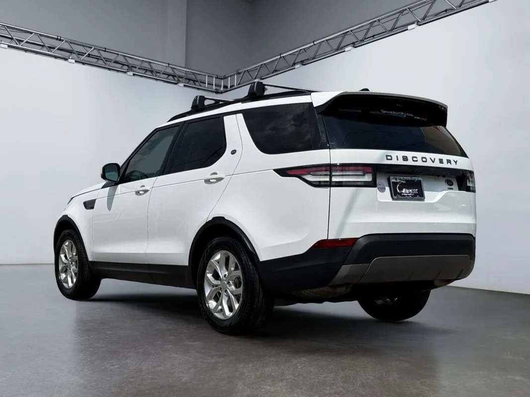 2019 Land Rover Discovery SE photo 2