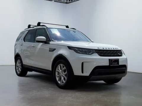 Another view of 2019 Land Rover Discovery SE for sale in Morrisville, PA at Grace Auto Group