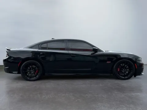More photos of 2022 Dodge Charger Scat Pack at Grace Auto Group, PA
