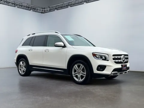 Another view of 2021 Mercedes-Benz GLB 250 4MATIC for sale in Morrisville, PA at Grace Auto Group