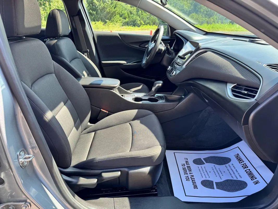 2024 Chevrolet Malibu 1LT photo 22