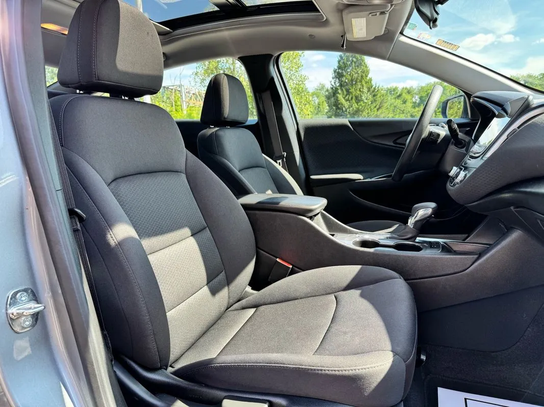 2024 Chevrolet Malibu 1LT photo 37