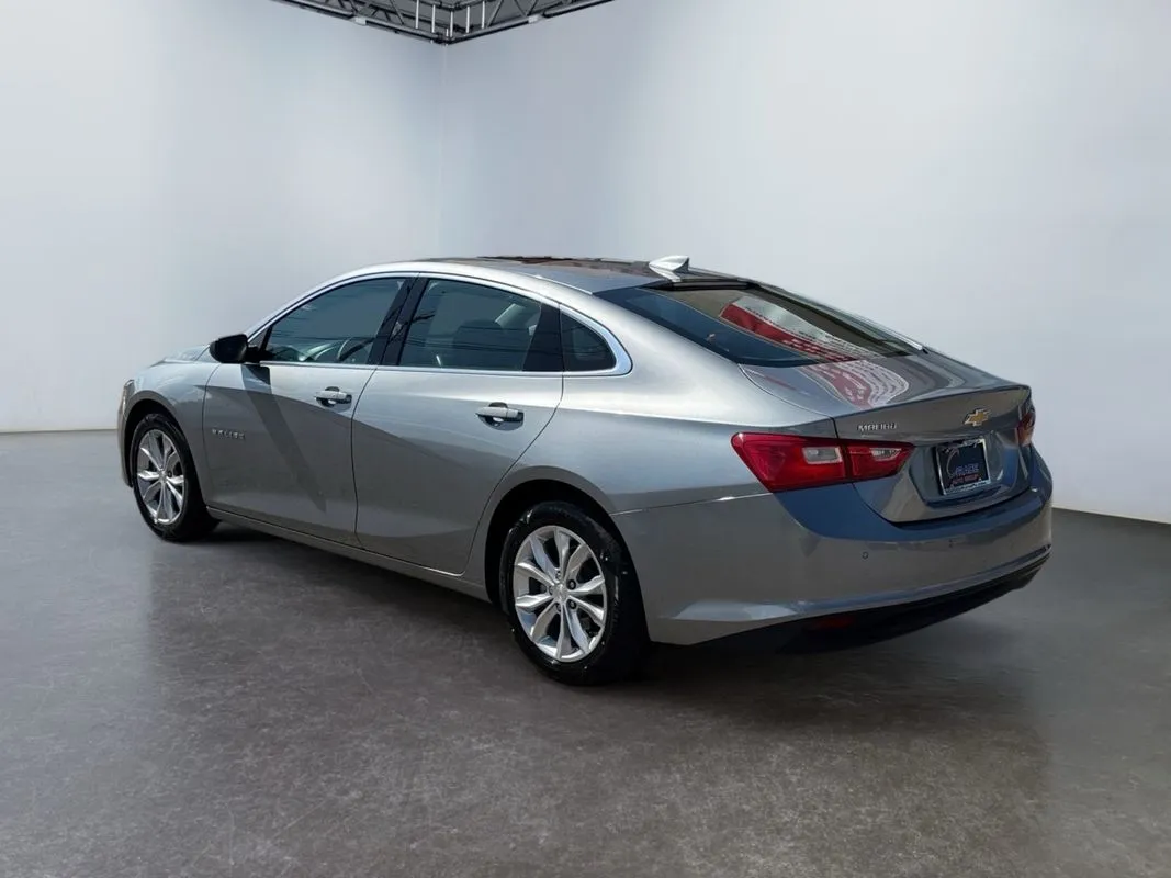 2024 Chevrolet Malibu 1LT photo 3