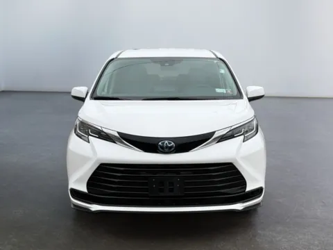 Another view of 2023 Toyota Sienna LE 8-Passenger for sale in Morrisville, PA at Grace Auto Group