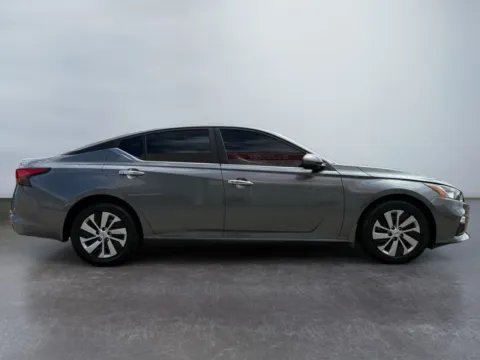 More photos of 2021 Nissan Altima 2.5 S at Grace Auto Group, PA