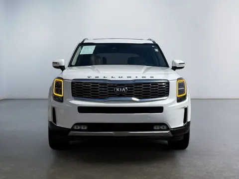 Photos of 2020 Kia Telluride SX for sale in Morrisville, PA at Grace Auto Group