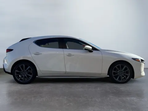 More photos of 2022 Mazda Mazda3 Hatchback Select at Grace Auto Group, PA