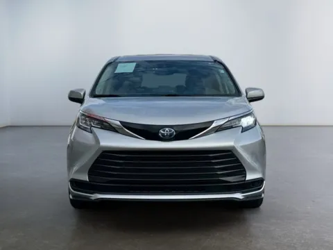 Another view of 2022 Toyota Sienna LE for sale in Morrisville, PA at Grace Auto Group