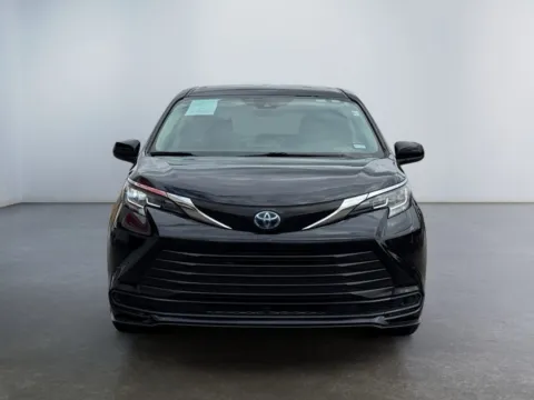 Another view of 2022 Toyota Sienna LE for sale in Morrisville, PA at Grace Auto Group