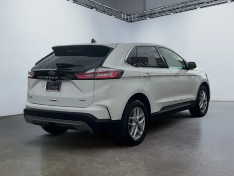 More photos of 2022 Ford Edge SEL at Grace Auto Group, PA