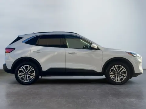 More photos of 2021 Ford Escape SEL Hybrid at Grace Auto Group, PA