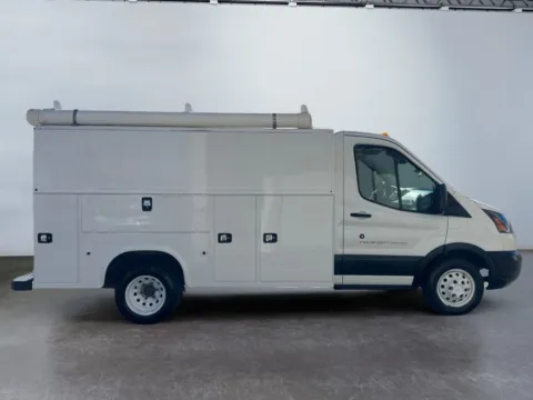 More photos of 2019 Ford Transit 350 HD Cutaw 350 HD at Grace Auto Group, PA