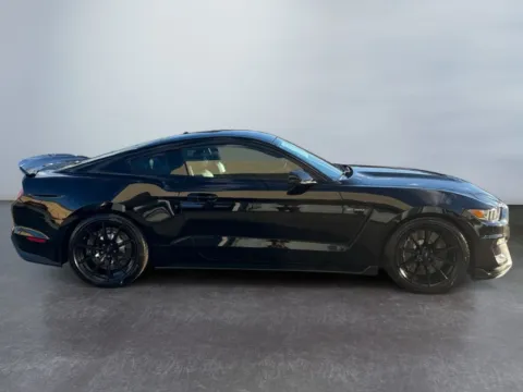 More photos of 2017 Ford Shelby GT350 at Grace Auto Group, PA