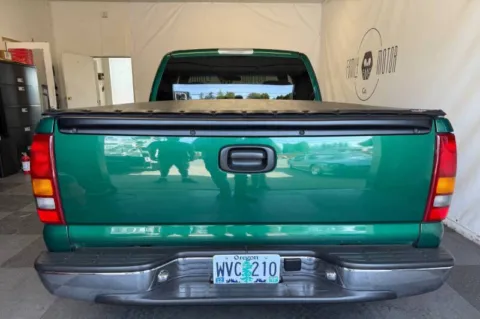 More photos of 1999 Chevrolet Silverado 1500 LS at Family Motor Company, OR
