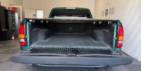 More photos of 1999 Chevrolet Silverado 1500 LS at Family Motor Company, OR