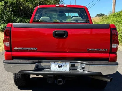 More photos of 2004 Chevrolet Silverado 2500HD LS at Family Motor Company, OR