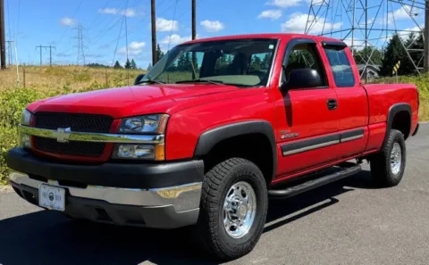 Red 2004 Chevrolet Silverado 2500HD LS for sale in Tualatin, OR