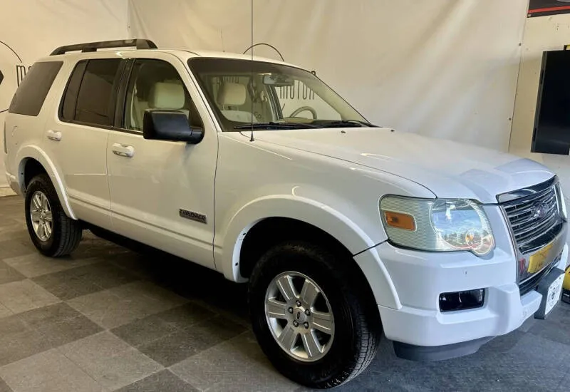 White 2008 Ford Explorer XLT for sale in Tualatin, OR