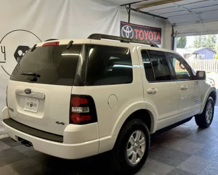 Another view of 2008 Ford Explorer XLT for sale in Tualatin, OR at Family Motor Company