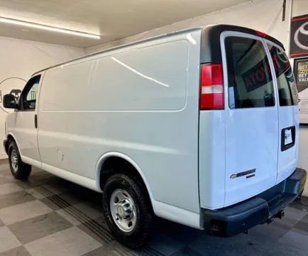 More photos of 2012 Chevrolet Express 3500 at Family Motor Company, OR