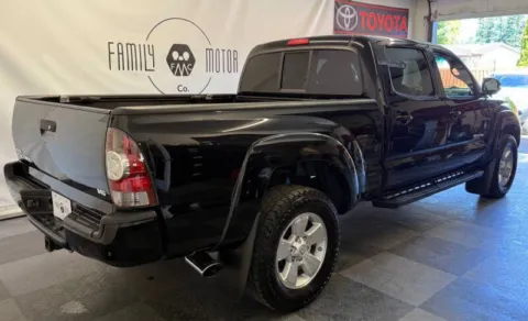 Another view of 2013 Toyota Tacoma V6 for sale in Tualatin, OR at Family Motor Company