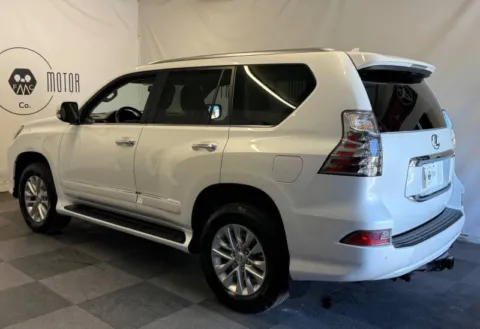 More photos of 2014 Lexus GX 460 at Family Motor Company, OR