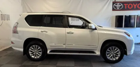 Photos of 2014 Lexus GX 460 for sale in Tualatin, OR at Family Motor Company