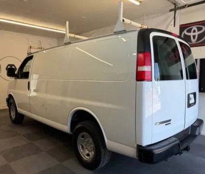 More photos of 2015 Chevrolet Express 2500 at Family Motor Company, OR