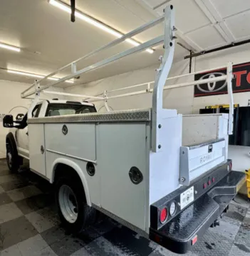 More photos of 2020 Ford F-550 Super Duty at Family Motor Company, OR