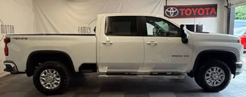 Photos of 2021 Chevrolet Silverado 2500HD LT for sale in Tualatin, OR at Family Motor Company