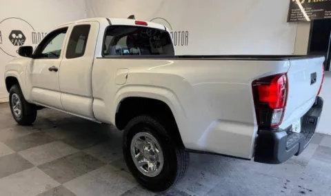 More photos of 2021 Toyota Tacoma SR at Family Motor Company, OR